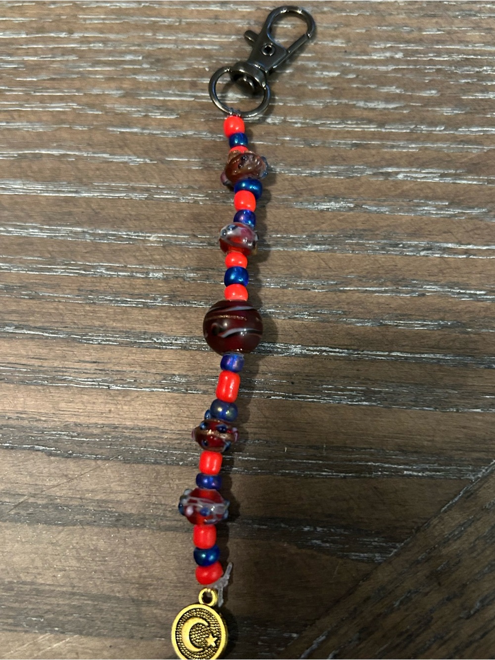 Beaded Red & Blue bag Charm/Keychain with Gold Charm - Picture 3 of 3